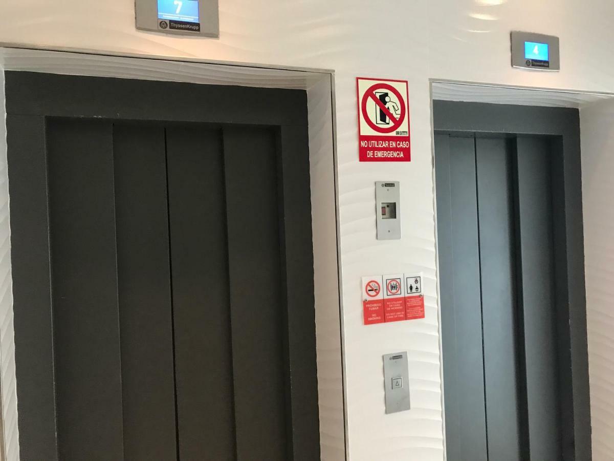 Apartment Sol Carihuela 托雷莫利诺斯 外观 照片